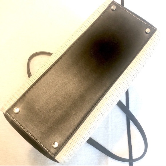 📸Kate Spade Houston Street Tote📸 - Picture 5 of 8